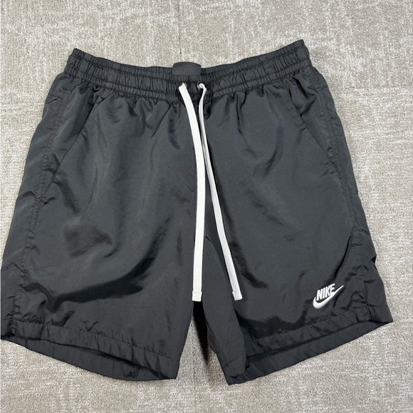 Nike Black Pull On Waist Tie Swim Truck Short Size Small - Picture 1 of 6